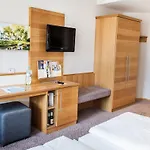 Romantik Aquarium Otel 4*