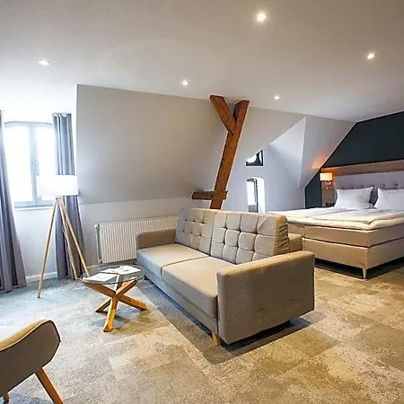 Romantik Aquarium Hotel 4*