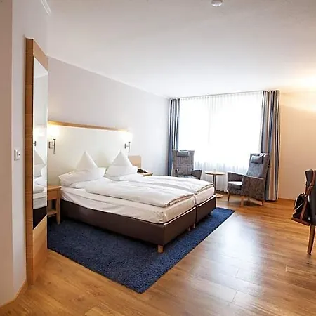 Romantik Aquarium Hotell 4*