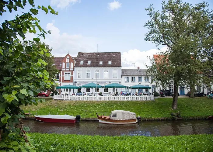 Romantik Aquarium Hotel